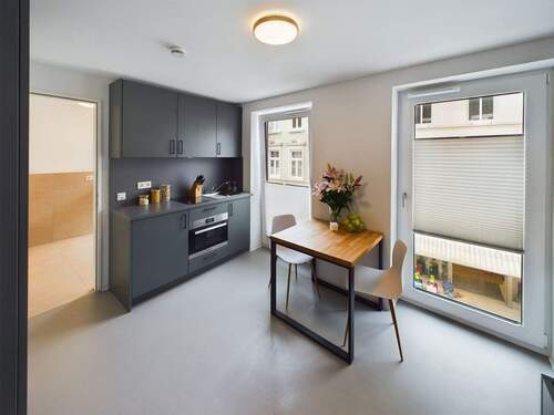 Wohnbereich - Möbliertes + schickes 1-Zimmer-Apartment in Oldenburg, rollstuhlgerecht 