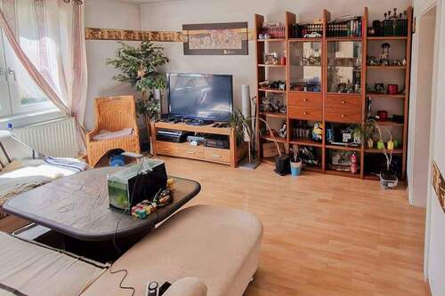 Wohnzimmer - 3 Zimmer Etagenwohnung zum Kaufen in Salzgitter