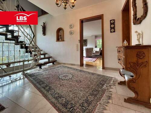 Eingangsbereich - Einfamilienhaus mit 120,00 m&sup2; in Dorsten zum Kaufen