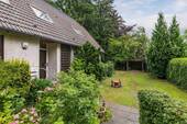 Carport und Stellplatz - 