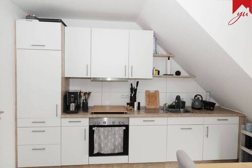 Küche mit Einbauküche - 3 Zimmer Etagenwohnung in Aurich