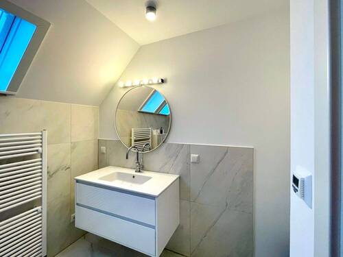 03b_AG1-Haus_Bad_WT-FBH Large.jpeg - 