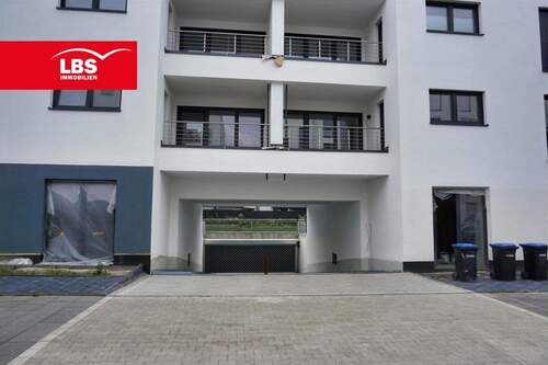 Tiefgarageneinfahrt - 