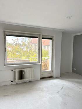 Balkonzimmer 1 - 2 Zimmer Etagenwohnung in Berlin