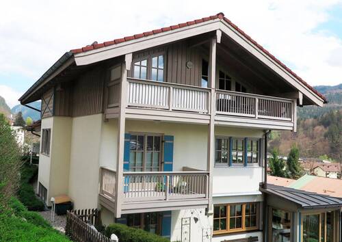 Hausansicht - Außergewöhnlich ansprechend - 900,00&nbsp;EUR Kaltmiete, ca.&nbsp; 62,60&nbsp;m&sup2;&nbsp;Wohnfl&auml;che