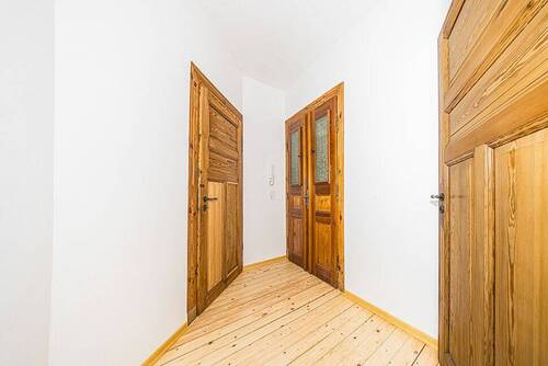 Flur - Etagenwohnung mit 42,00 m&sup2; in Leipzig zum Kaufen