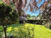 Garten vorne.jpg - 6 Zimmer Einfamilienhaus zum Kaufen in Hamburg