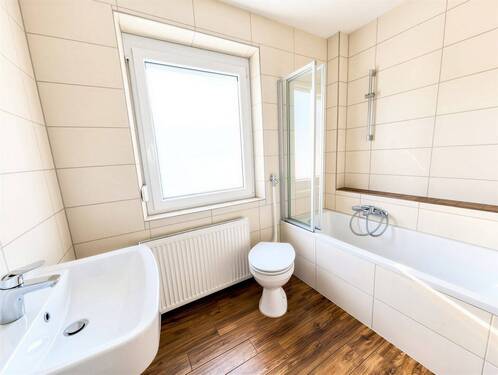 FH572 Badezimmer - 
