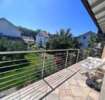 Elegante Wohnung mit Kamin, Südbalkon und Garten – Perfekte Mischung aus Ruhe und urbaner Nähe! - Baienfurt