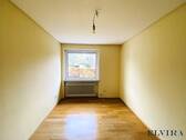 Arbeits- oder Kinderzimmer - 