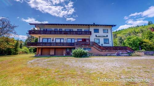 Ausßenbereich Frontansicht - 8 Zimmer Einfamilienhaus in Fischbach bei Dahn