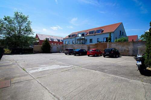 Stellplätze - Büro mit 246,80 m&sup2; in Berlin / Biesdorf zum Kaufen