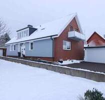 Jetzt zugreifen: Gepflegtes Einfamilienhaus mit Einliegerwohnung, Garten und 3 Stellplätzen - Obernkirchen Vehlen