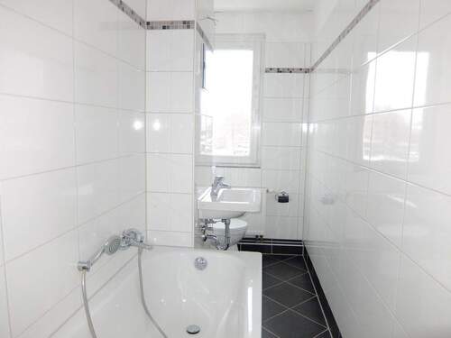 Muster Wannenbad - Etagenwohnung mit 57,40 m&sup2; in Chemnitz zur Miete