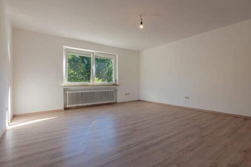 Schlafzimmer (1) - 8 Zimmer Einfamilienhaus in Passau