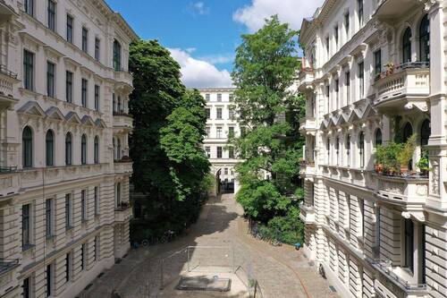 Innenhof - 3 Zimmer Etagenwohnung in Berlin