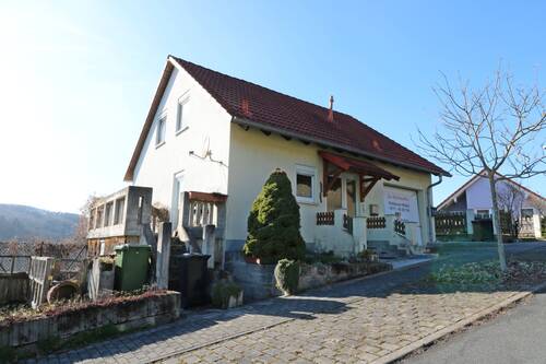 Strassenansicht 2 - 7 Zimmer Einfamilienhaus zum Kaufen in Dörzbach