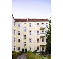 Top-Investment im aufstrebenden Reinickendorf: Helle 2-Zimmer-Altbauwohnung mit Südbalkon! vermietet - Berlin