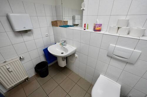 WC - 