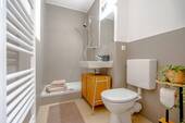 komplett neues Badezimmer - 