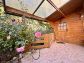 Gartenlaube mit überdachter Terrasse - 