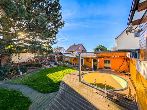 Garten mit Pool - 5 Zimmer Einfamilienhaus zum Kaufen in Schkeuditz