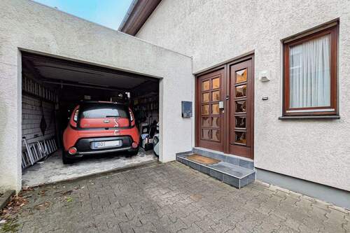 Garage - Einfamilienhaus mit 230,00 m&sup2; in Dortmund zum Kaufen