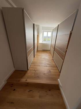 Ankleide - Reihenendhaus mit 225,00 m&sup2; in Lindlar zur Miete