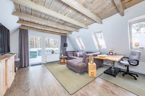 Geräumiger Wohnbereich - 