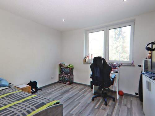 EG Kinderzimmer 1 Bild 1 - 