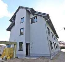 Neuwertige DHH mit Einliegerwohnung im DG, teilbar in 3 WE - Kappel-Grafenhausen