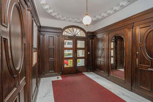 Nobles Entree - 4 Zimmer Etagenwohnung zum Kaufen in Berlin