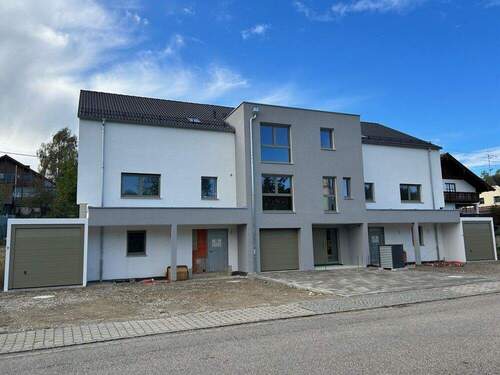 Nordost - 5 Zimmer Reihenendhaus zur Miete in Rattenkirchen