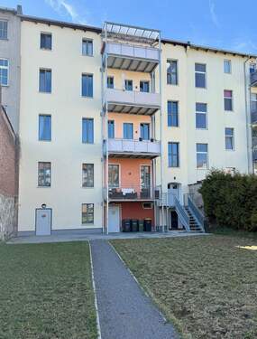 Gartenansicht - 4 Zimmer Etagenwohnung zur Miete in Dessau-Roßlau