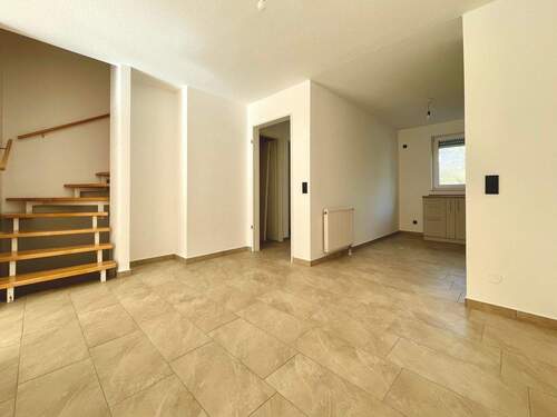 EG, zwischen Wohnzimmer u. Küche - 