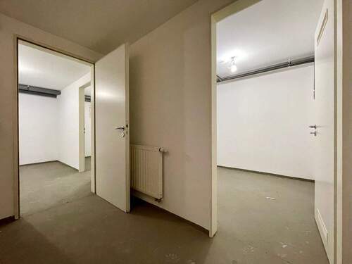 Flur vor den Kellerräumen - 