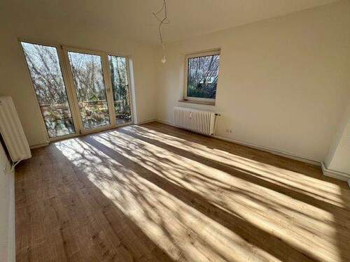 Wohnzimmer - 2 Zimmer Terrassenwohnung in Kiel