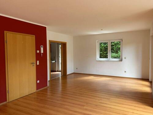 Wohnzimmer_Blick in die Küche - 