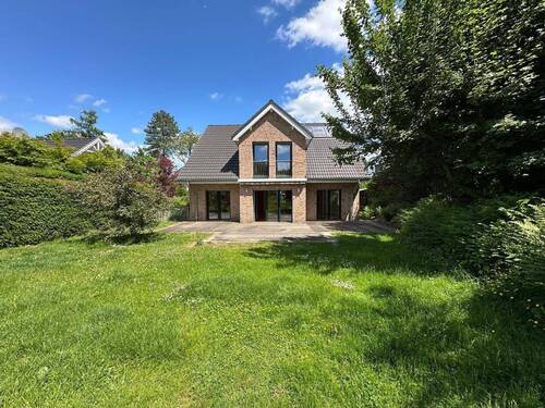 001 - +++ Energieeffizienter Familientraum in exklusiver Lage +++