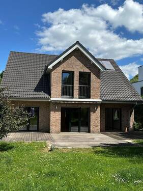 Rückansicht - 5 Zimmer Einfamilienhaus in Hennef (Sieg)