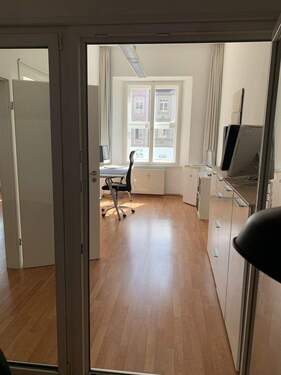 Raum 2 - Büro mit 210,00 m² in Augsburg zur Miete