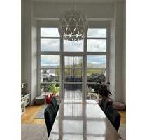 Ein Traum! - Lichtdurchflutetes Loft - 5 Zimmer, offene Küche mit EBK, Balkon, 91301 Forchheim