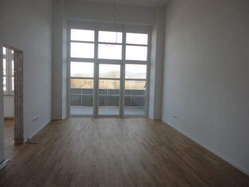 Esszimmer mit offener Küche/EBK - Etagenwohnung mit 148,10 m&sup2; in Forchheim zum Kaufen