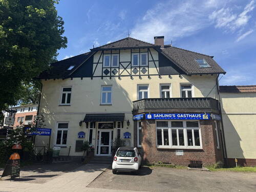 Hausansicht (Straße) - 
