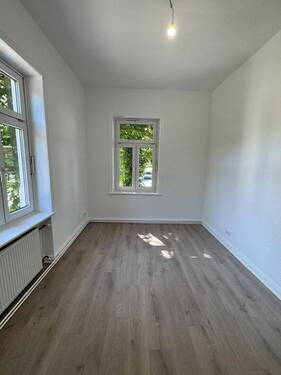 Kinderzimmer - Schöne vier Zimmer Albauwohnung