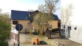 Straßenansicht - Schönes kleines saniertes Eigenheim - Nähe Stadtzentrum von Treuen