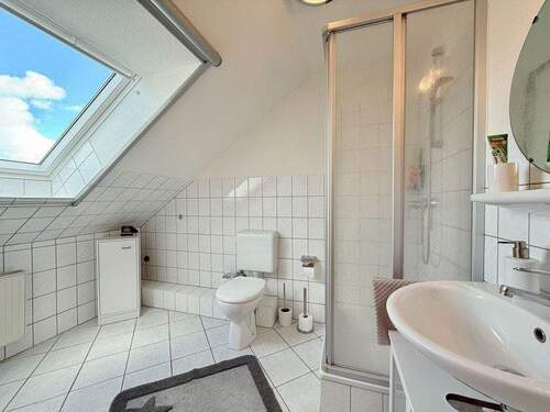 Duschbad 2 Dachgeschoss - 