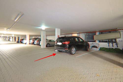Tiefgaragenstellplatz - 