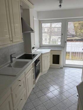 Einbauküche - 5 Zimmer Etagenwohnung in München