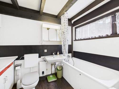 Bad/WC - Etagenwohnung mit 55,00 m² in Siegsdorf zum Kaufen